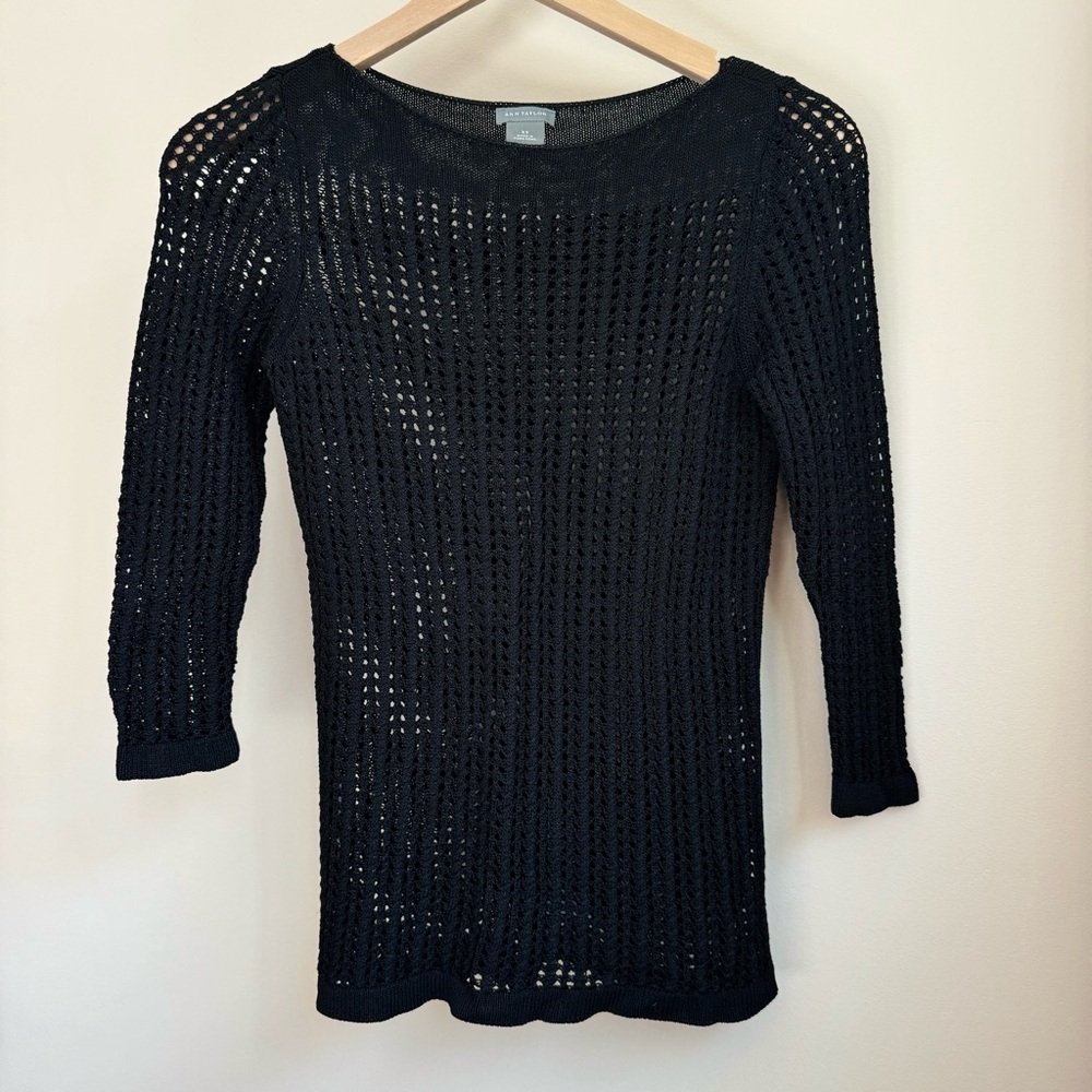 Ann Taylor Y2K Style Black Crochet 3/4 Sleeve Top